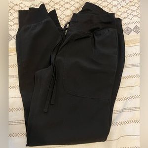 Heart Soul joggers scrubs petite